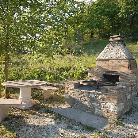 Sleeps 4 Pool Wifi ヴィラ グッビオ